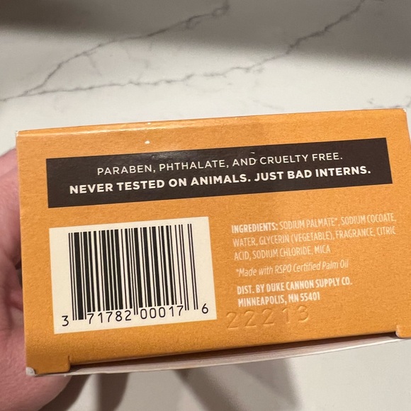 Duke Cannon Rudolph's Night Cap Big Ass Brick Soap for Men 10oz Ltd  Ed Holiday - Picture 2 of 5